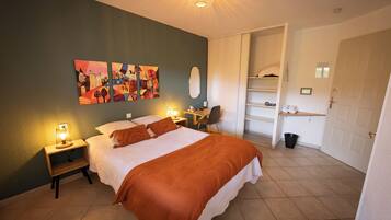 Kahden hengen classic-huone, 1 parisänky, tupakointi kielletty, pohjakerroksessa | Yksilöllisesti sisustettu, ilmainen Wi-Fi