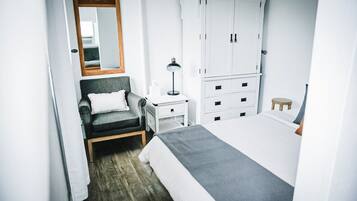 1 Schlafzimmer, Bügeleisen/Bügelbrett, Reisekinderbett, kostenloses WLAN