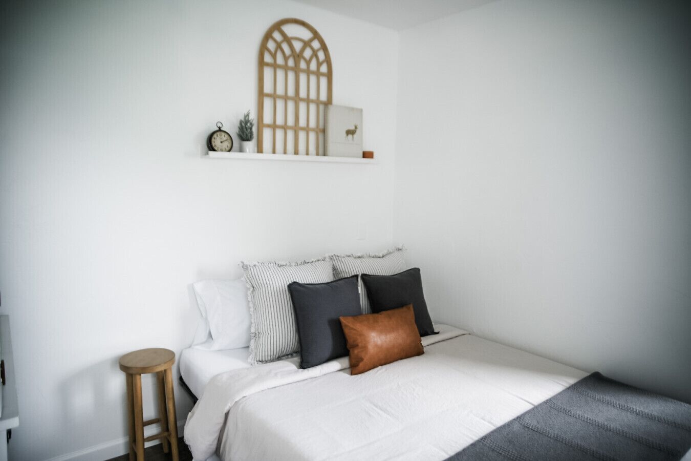 1 slaapkamer, een strijkplank/strijkijzer, reisbedje, gratis wifi