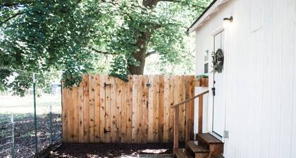 Maple House-1 Bedroom, 1 Bath-Private, Centrally Located