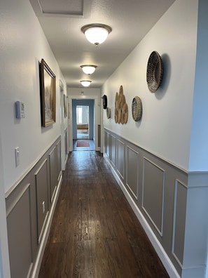 Interior - Lake Jackson beachfront home w/dock, pool table, close to restaurants/shops (Sebring)