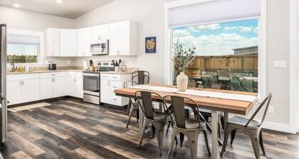 Near Zion NP l Pool I Dark Skies I Pickleball Court I Pet Friendly