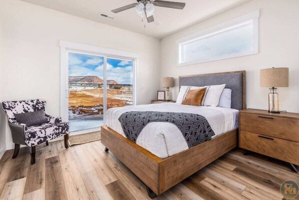 3 chambres, fer et planche à repasser, accès au Wi-Fi (inclus)