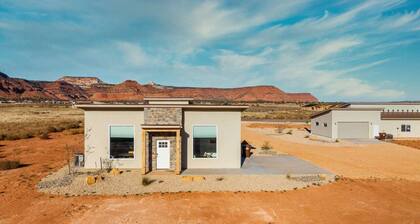 Primrose Loft Hideaway l Pool I Pickleball