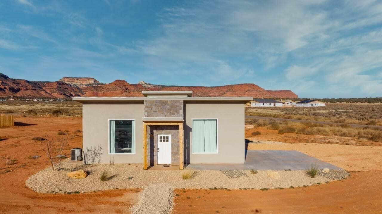 Welcome to Sego Lily Loft Hideaway