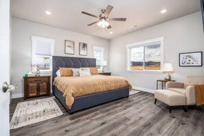 3 chambres, bureau, fer et planche à repasser, Wi-Fi gratuit