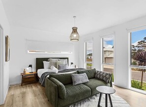 4 bedrooms, iron/ironing board, travel cot, WiFi