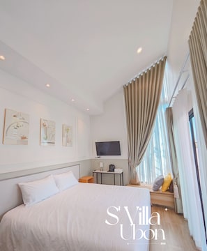 Executive Studio, Resort View | Minibar, desk, laptop workspace, blackout curtains - S'Villa (Warin Chamrap)