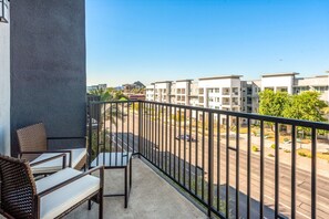 Property grounds - Snug 2BR-Pool Pkng, Near ASU, Mill Ave&Cmelbck Mtn (Tempe)