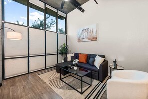 TV connectée, espaces bureaux