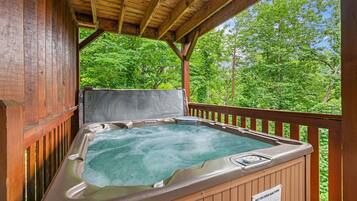 Cabin, Multiple Beds, Hot Tub, Mountain View (Triple Mountain View) | Outdoor spa tub
