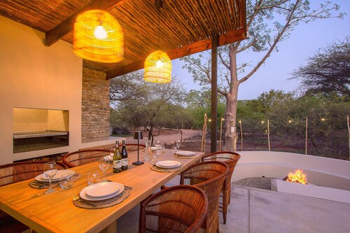 Pillows. Luxury Safari Villa - Kruger National Park