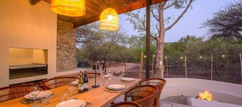 Pillows. Luxury Safari Villa - Kruger National Park