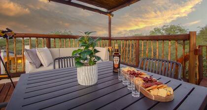 Pillows. Luxury Safari Villa - Kruger National Park
