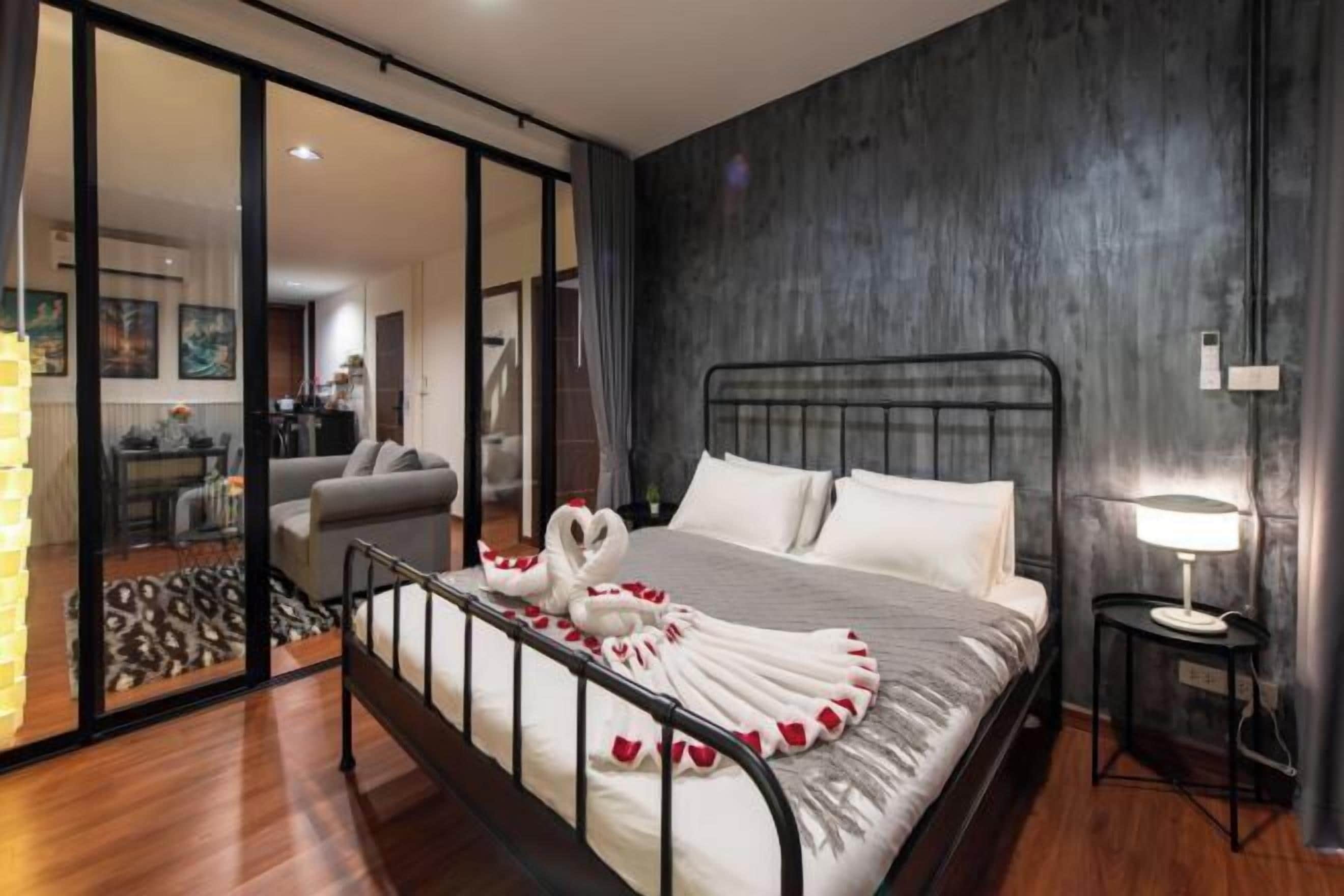 Blackout drapes, iron/ironing board, free WiFi, bed sheets