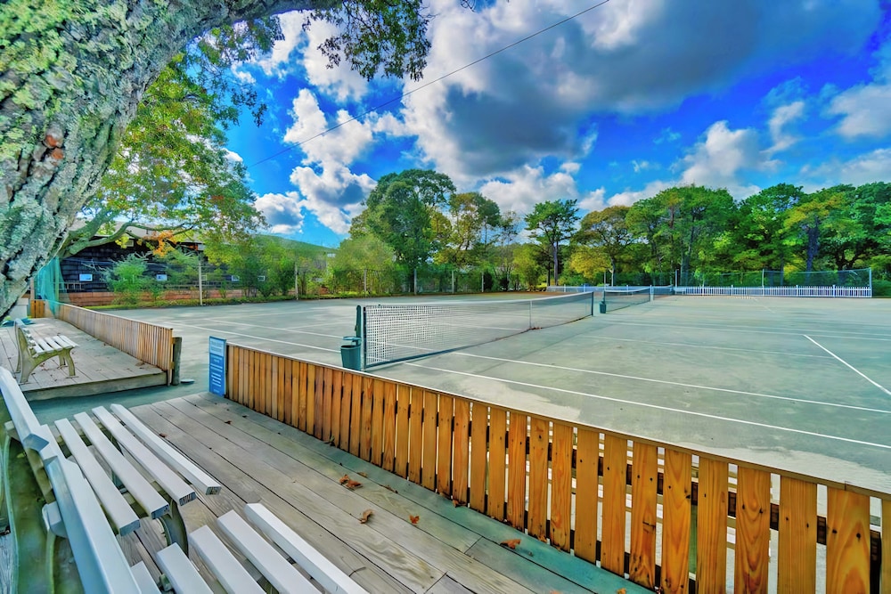 The Island Inn on Martha's Vineyard by null