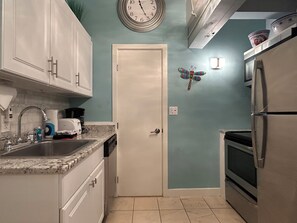 Condo | Private kitchen
