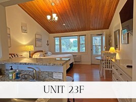 Studio | Free WiFi, bed sheets