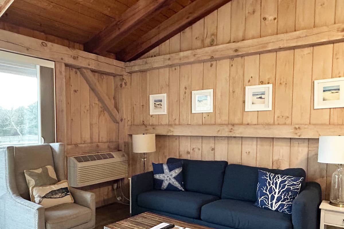 Maison en rangée | Espace de travail pour ordinateurs portables, accès au Wi-Fi (inclus)
