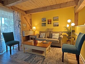 Condo | Free WiFi, bed sheets - The Island Inn on Martha's Vineyard (Oak Bluffs)