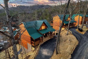 Exterior - 1 Mile to Parkway • 5BR, HotTub, Pool Table, Arcade & Theater • Pet Friendly! (Pigeon Forge)