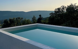 Pool - Dreamlike stone house by the sea: luxury with infinity pool and panoramic views (Herceg Novi)