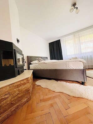 4 chambres, fer et planche à repasser, Wi-Fi