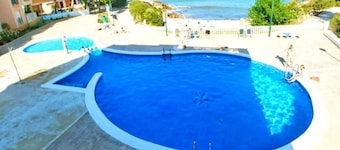 Comfortable house 100m from the wild beaches of Peniscola Sud. Pets allowed