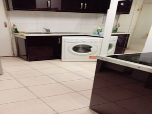 Apartment, 3 Bedrooms | Interior