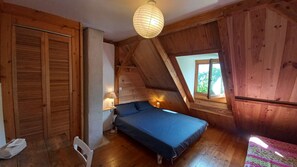 3 camere, ferro/asse da stiro, culla da viaggio, Wi-Fi gratuito
