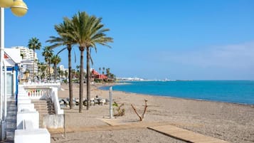Una playa cerca