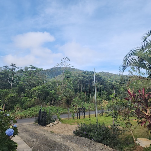 Cabinas El Pilon Rio Celeste