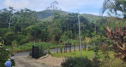 Cabinas El Pilon Rio Celeste