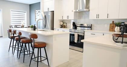 Edgemont Retreat|A/C|River Cree|WEM|Disney+