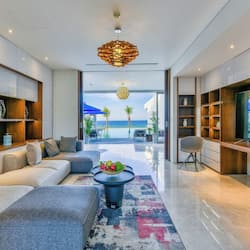 Exclusive Villa, 5 Bedrooms, Beach View, Beachfront | Living area