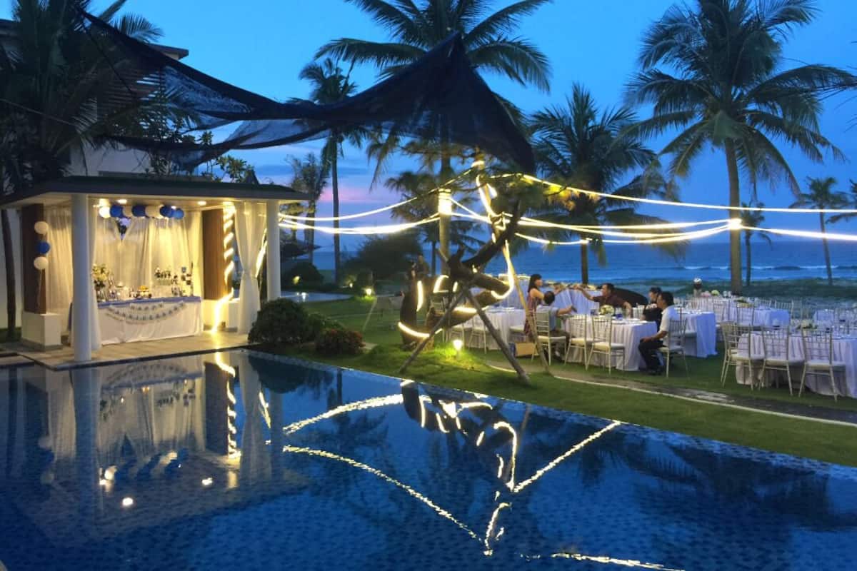 Villa Luxury, camere multiple, vista spiaggia, di fronte alla spiaggia | 8 camere, una scrivania, postazione laptop, insonorizzazione