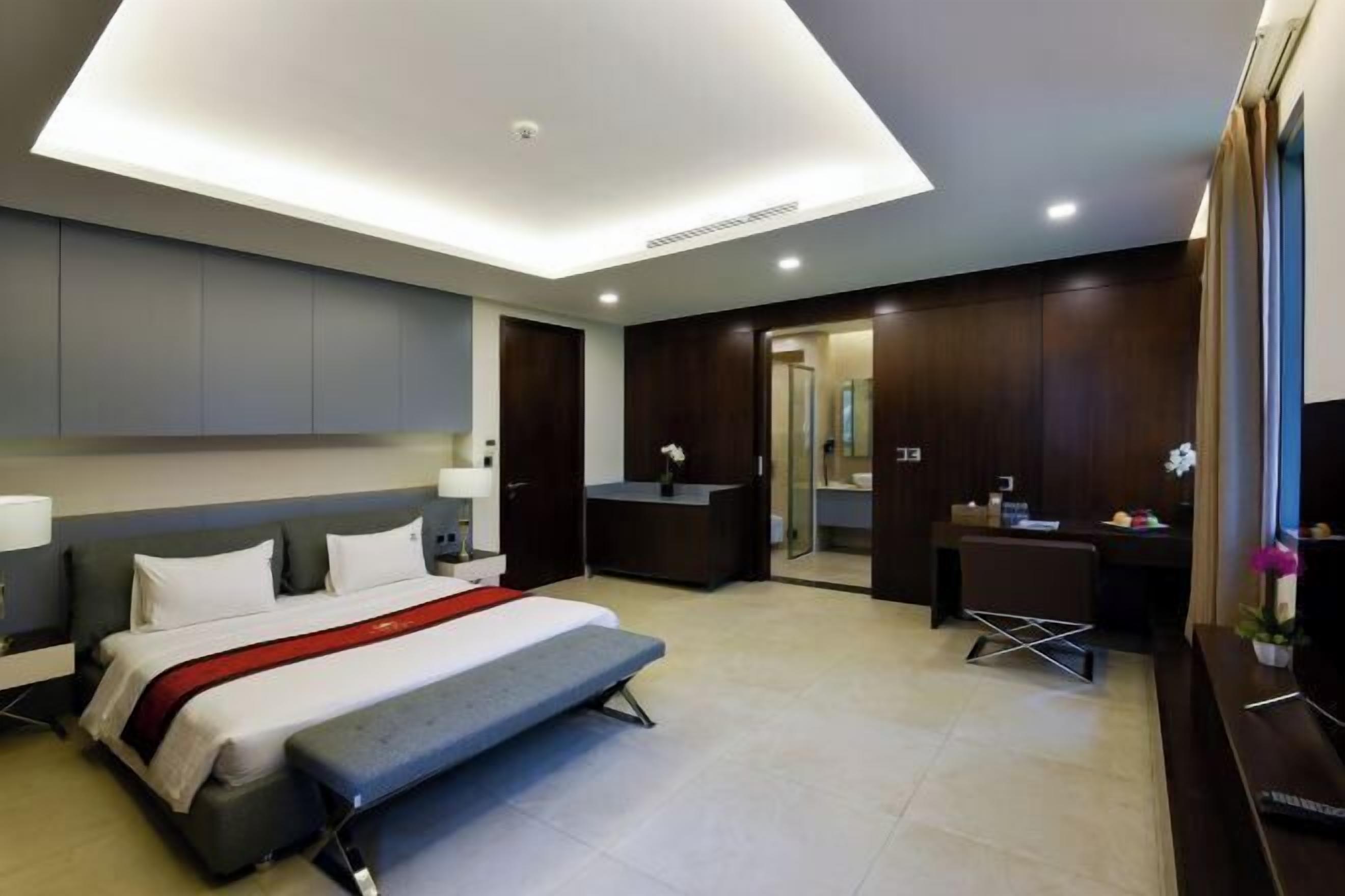 Desk, laptop workspace, soundproofing, iron/ironing board