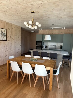 Dining - Maison Panorama Alpes Suisses & Sauna (Lens)