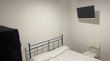 WiFi, bed sheets