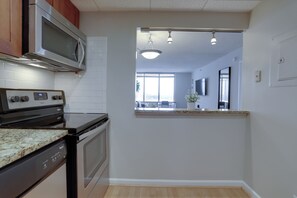 Apartment, City View | Private kitchen - Spacious Apartment at Pentagon City (Arlington)