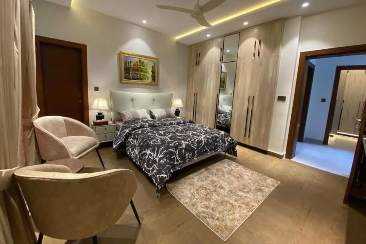 Deluxe Double Room | Soundproofing, iron/ironing board, free WiFi