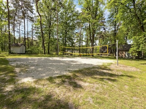 Bungalow | Sports court
