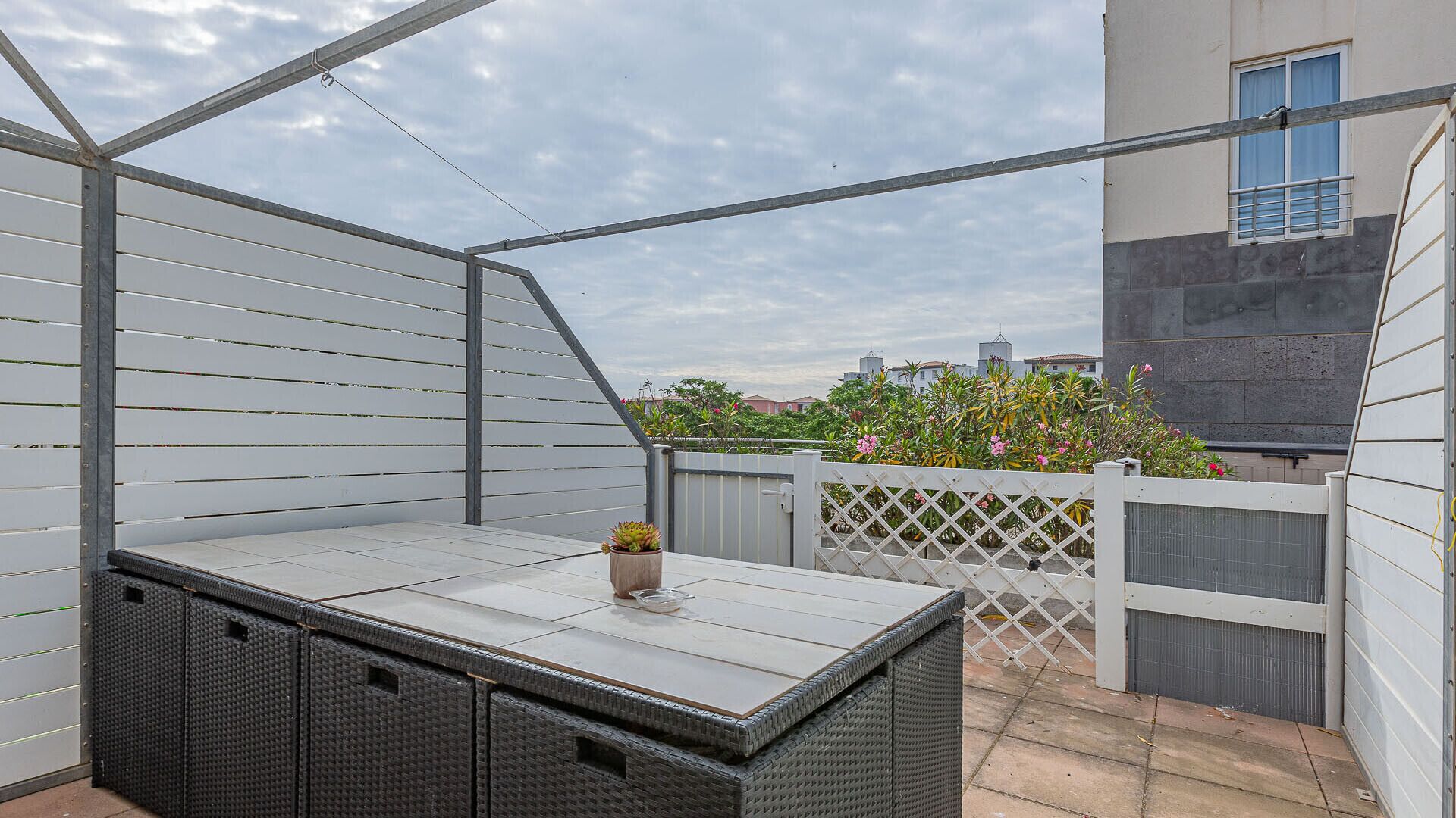 Terassi/patio