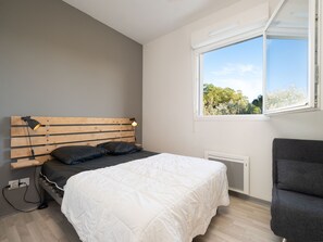 2 sovrum och strykjÀrn/strykbrÀda
