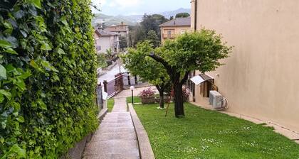 LANDLORD ALBACHIARA