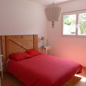 3 chambres, fer et planche à repasser, Wi-Fi