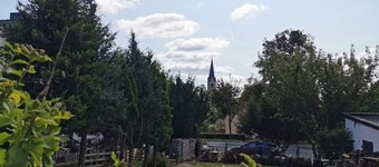 Cozy country house with garden near the trade fair