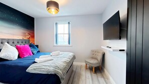 1 bedroom, iron/ironing board, travel cot, free WiFi