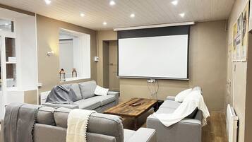 Tafelvoetbal en een stereo