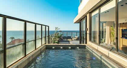 Pool & Jacuzzi Seaview Penthouse